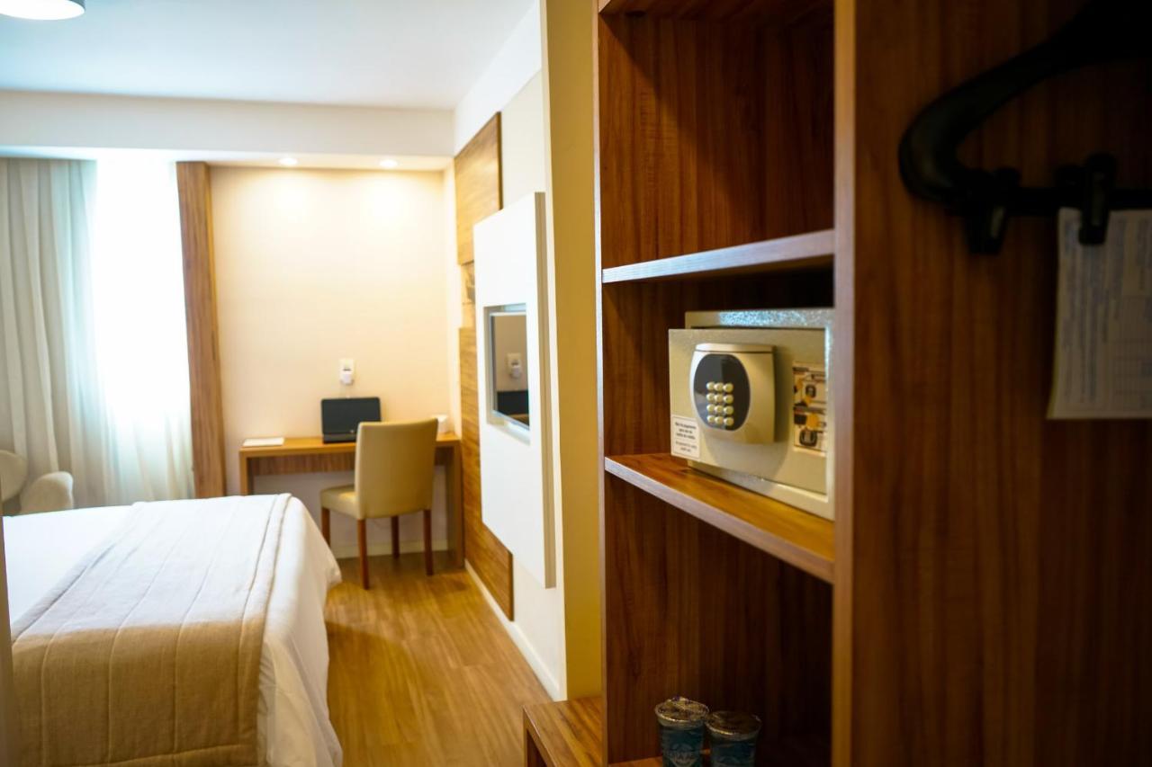 Design Hotel Linhares Esterno foto